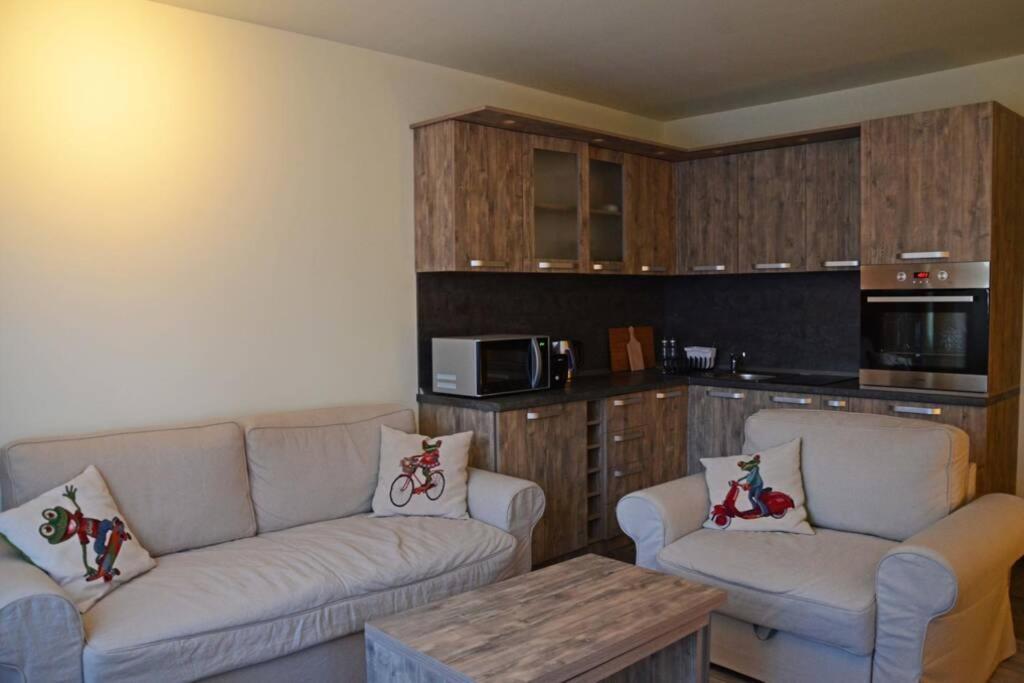 בורובץ Cozy One Bedroom Apartment In Iglika Complex מראה חיצוני תמונה